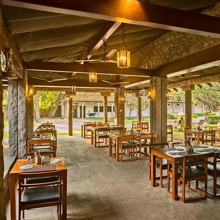 Heritage Madurai Exteriér fotografie The restaurant at the hotel