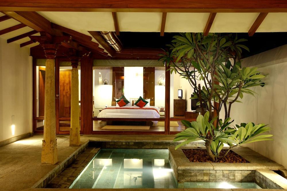 Heritage Madurai Exteriér fotografie A pool villa at The Oberoi, Mauritius