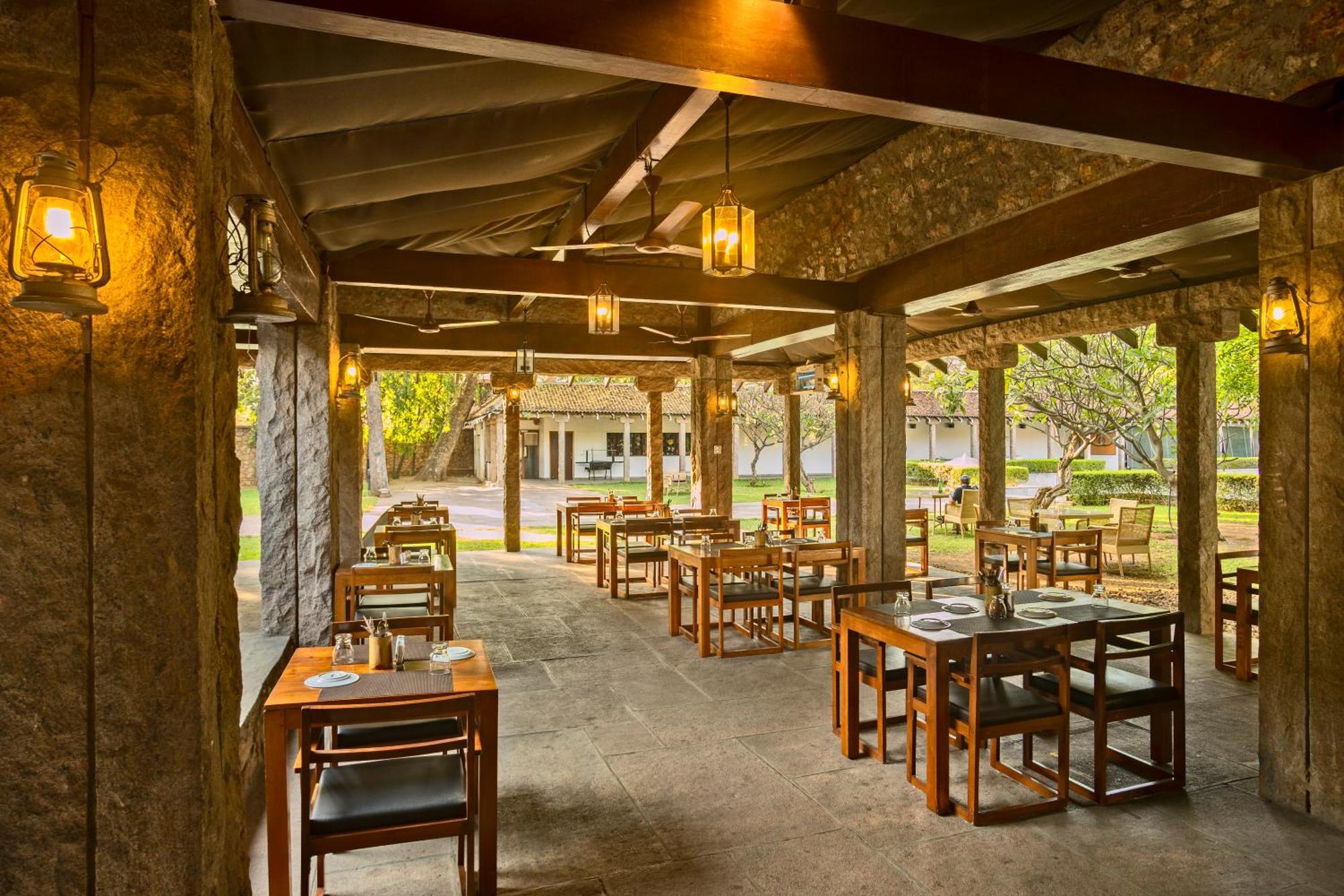 Heritage Madurai Exteriér fotografie The restaurant at the hotel
